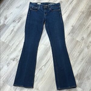 GAP Low Rise Curvy Bootcut Classic Dark Blue Wash Denim Jeans / Women’s Size 27L